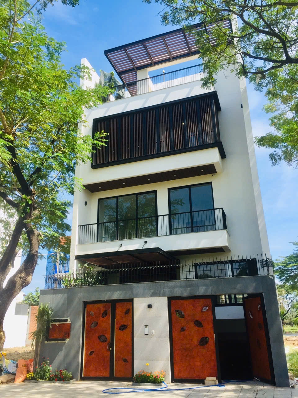 Nhà Phố