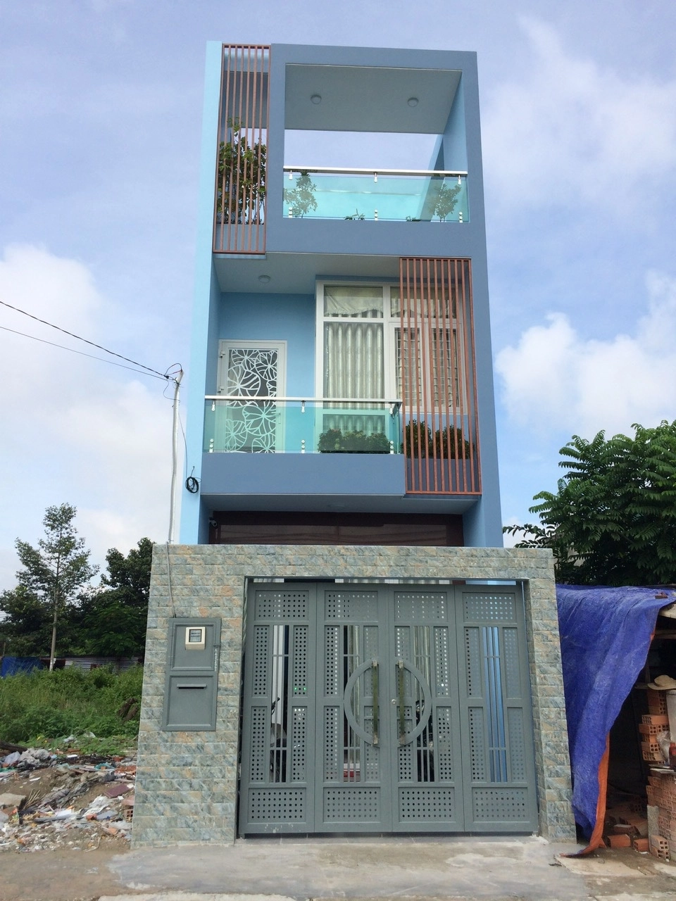 Nhà chị Hằng